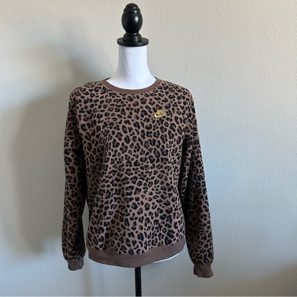 Nike leopard sweatshirt women’s - Picture 2 of 9